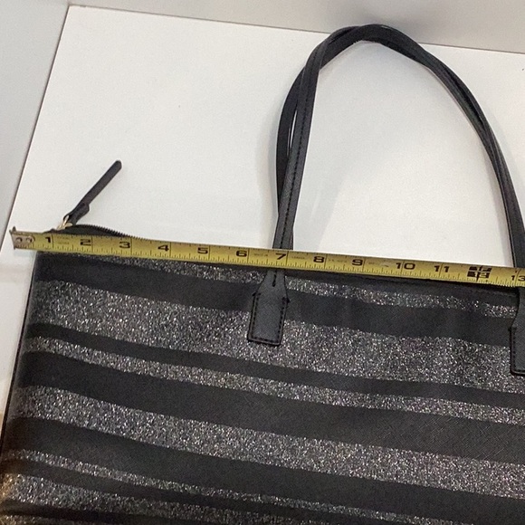🍄 Kate Spade Black and Silver Striped Tote Bag - Picture 13 of 15